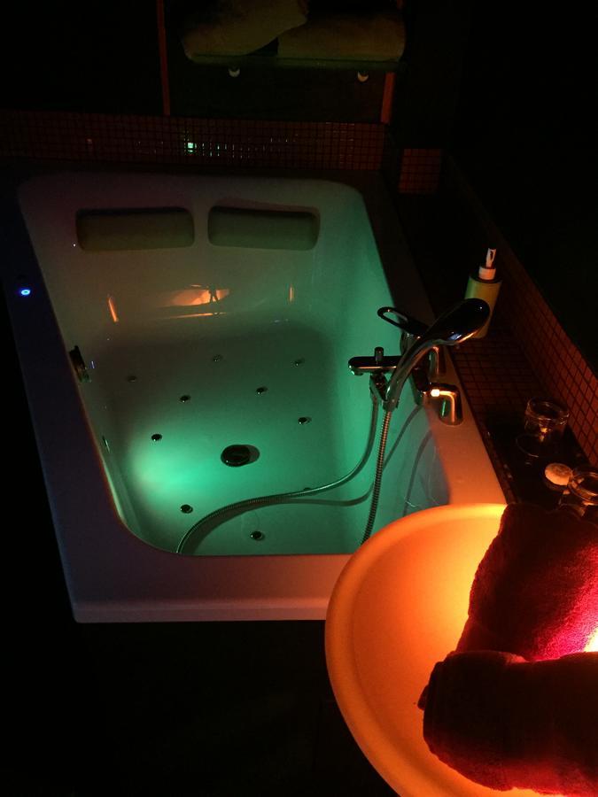 Bubble Lounge Hotel Hooglede Esterno foto