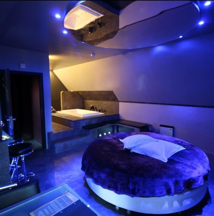 Bubble Lounge Hotel Hooglede Esterno foto